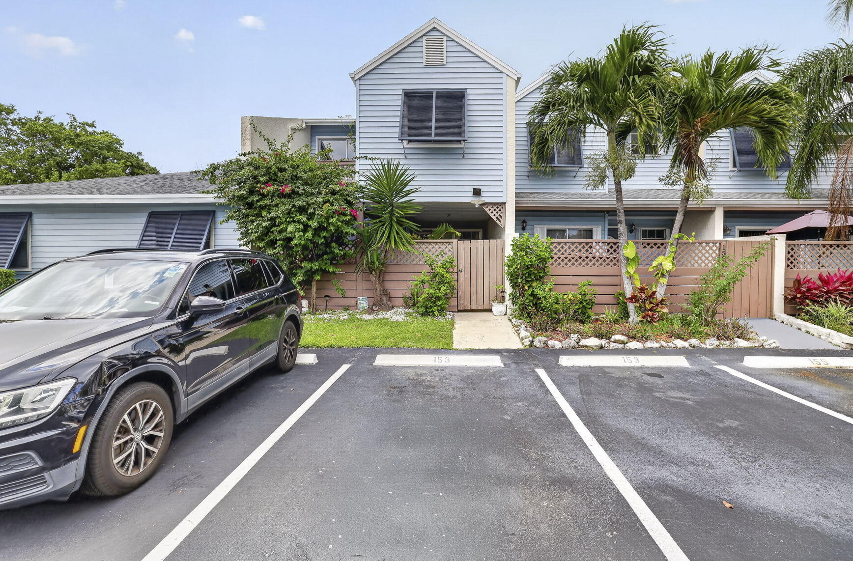 Hemingway Cir, Margate, FL 33063