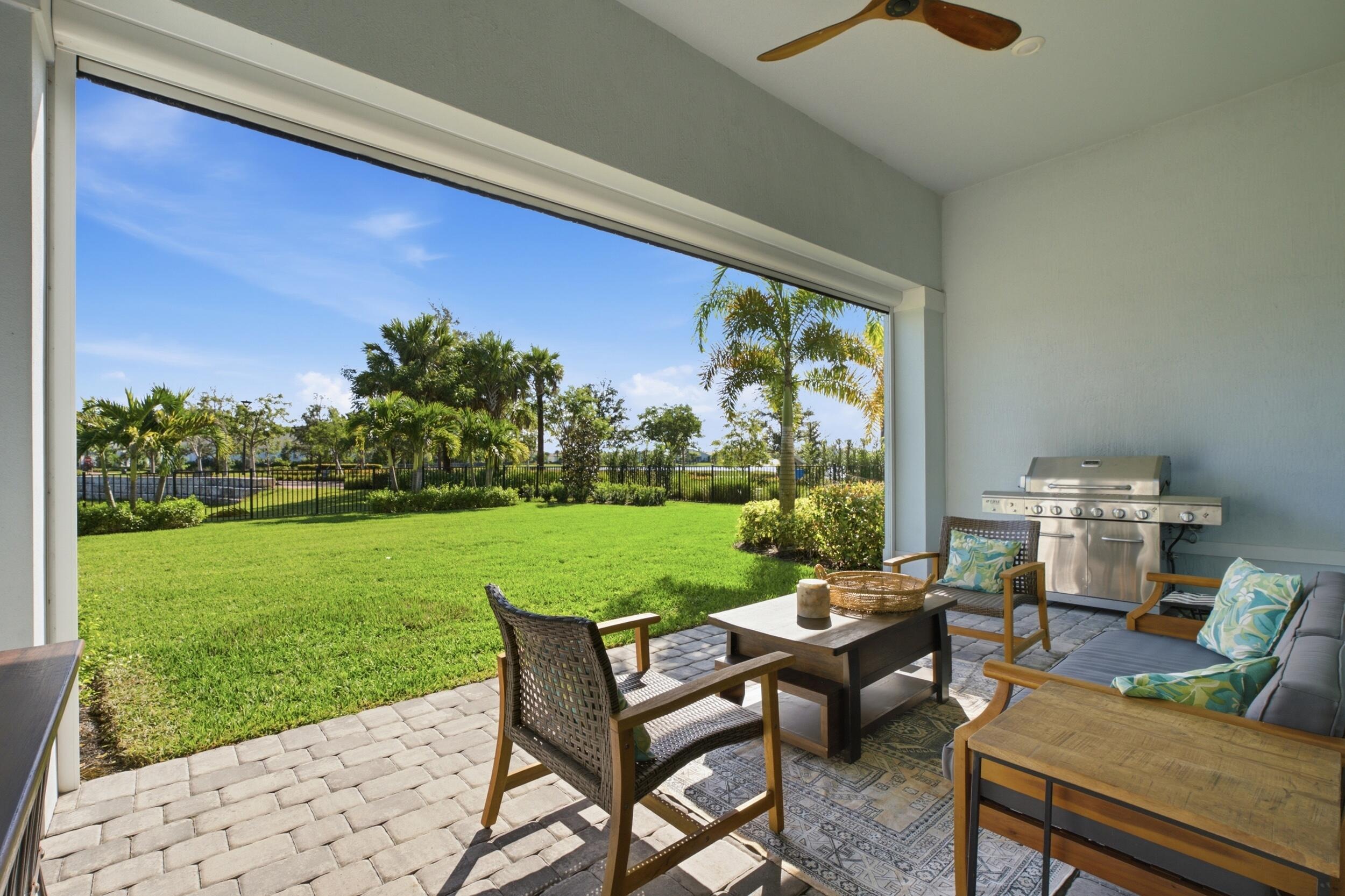Stellar Cir, Palm Beach Gardens, FL 33412