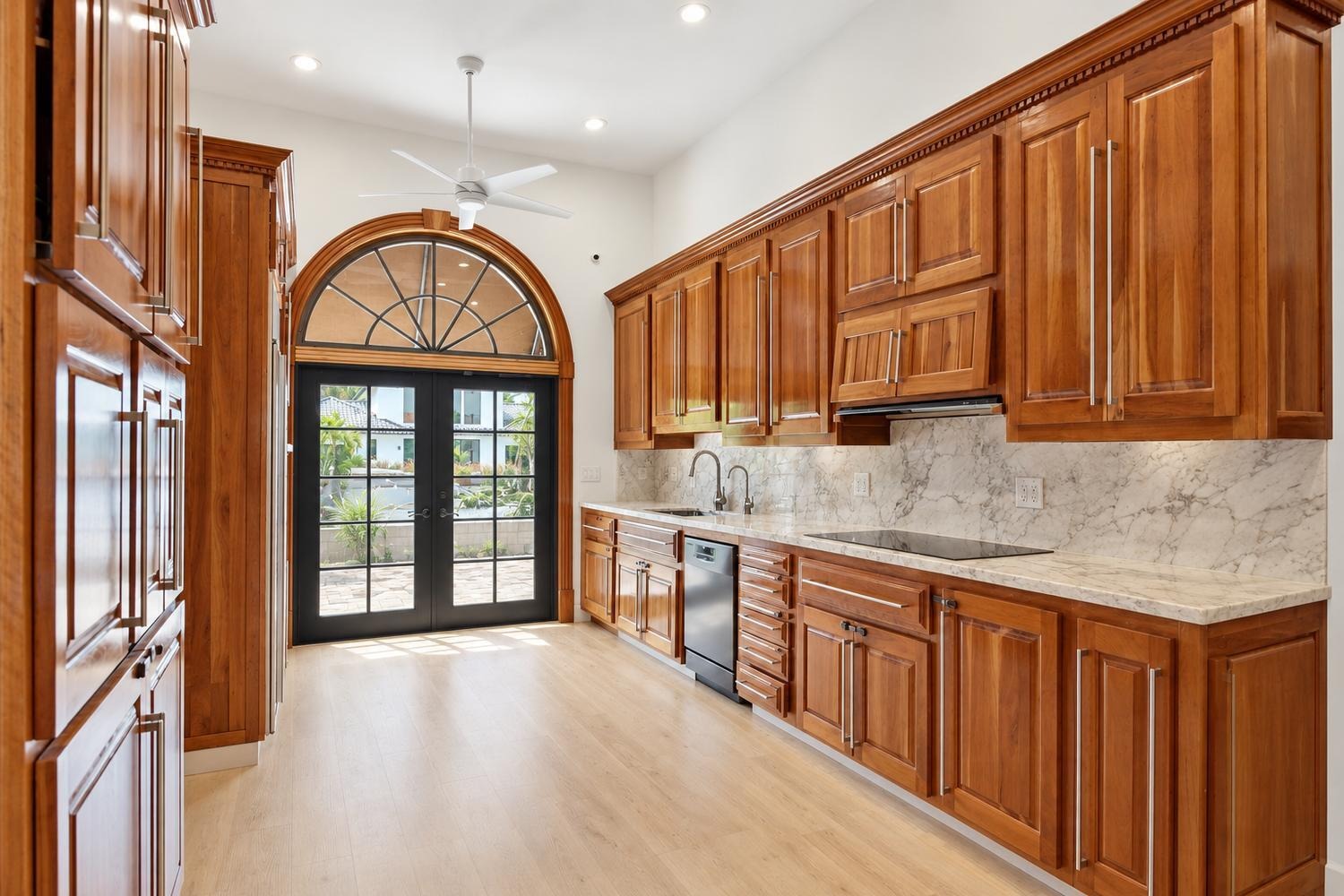 23rd Ter, Lighthouse Point, FL 33064