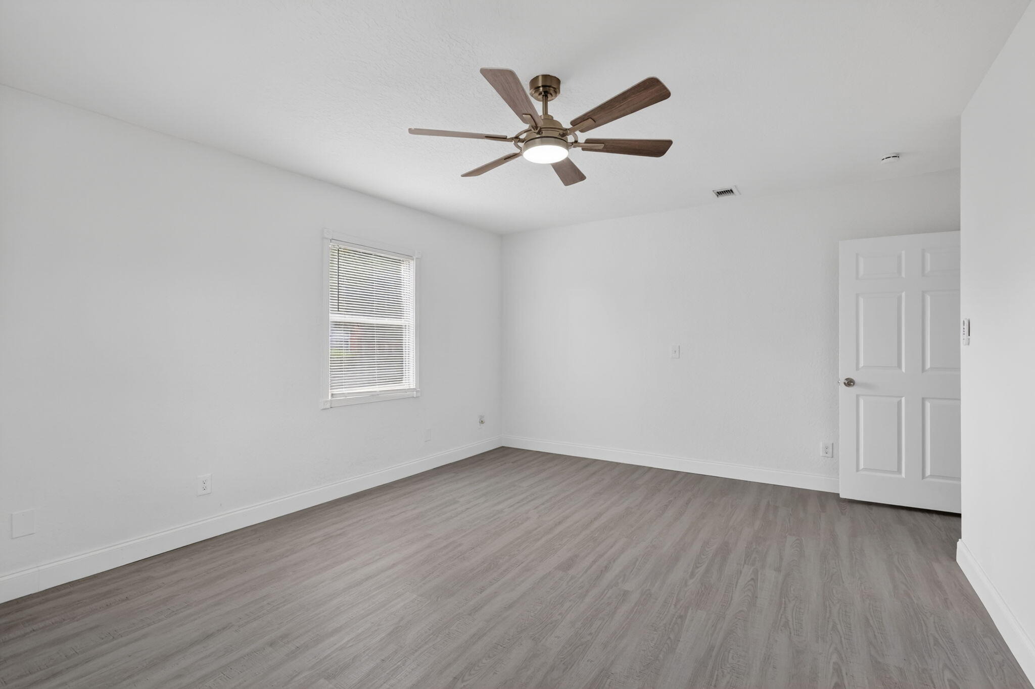 Eyerly Ave, Port Saint Lucie, FL 34983