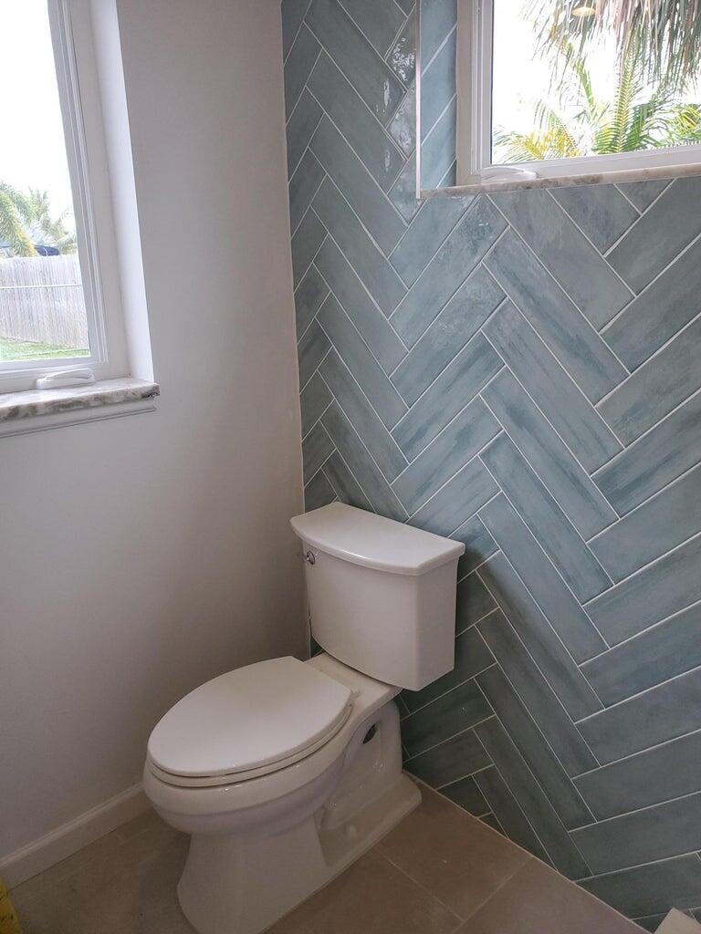 Roberta St, Jensen Beach, FL 34957
