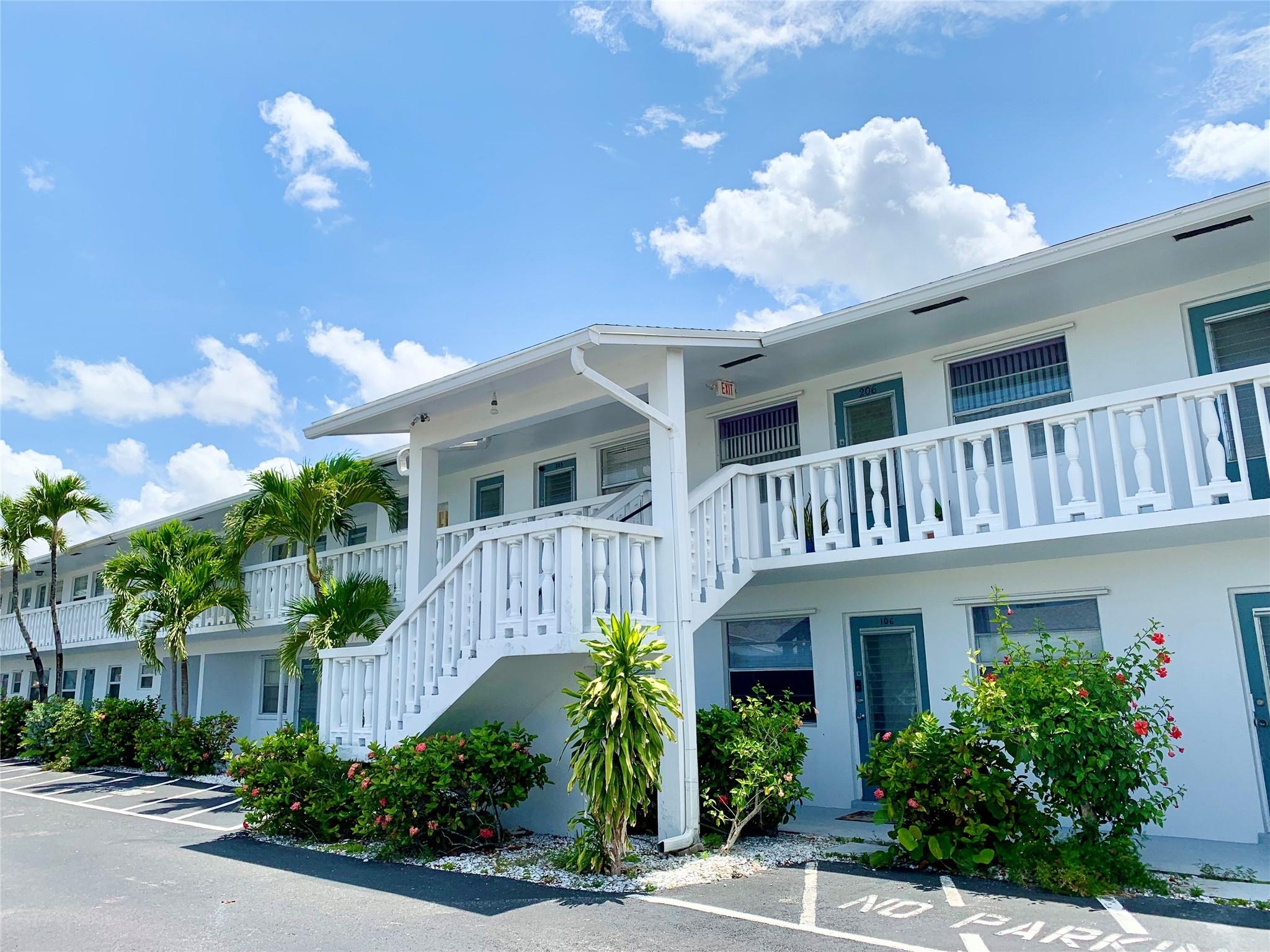 Winfield Blvd, Margate, FL 33063