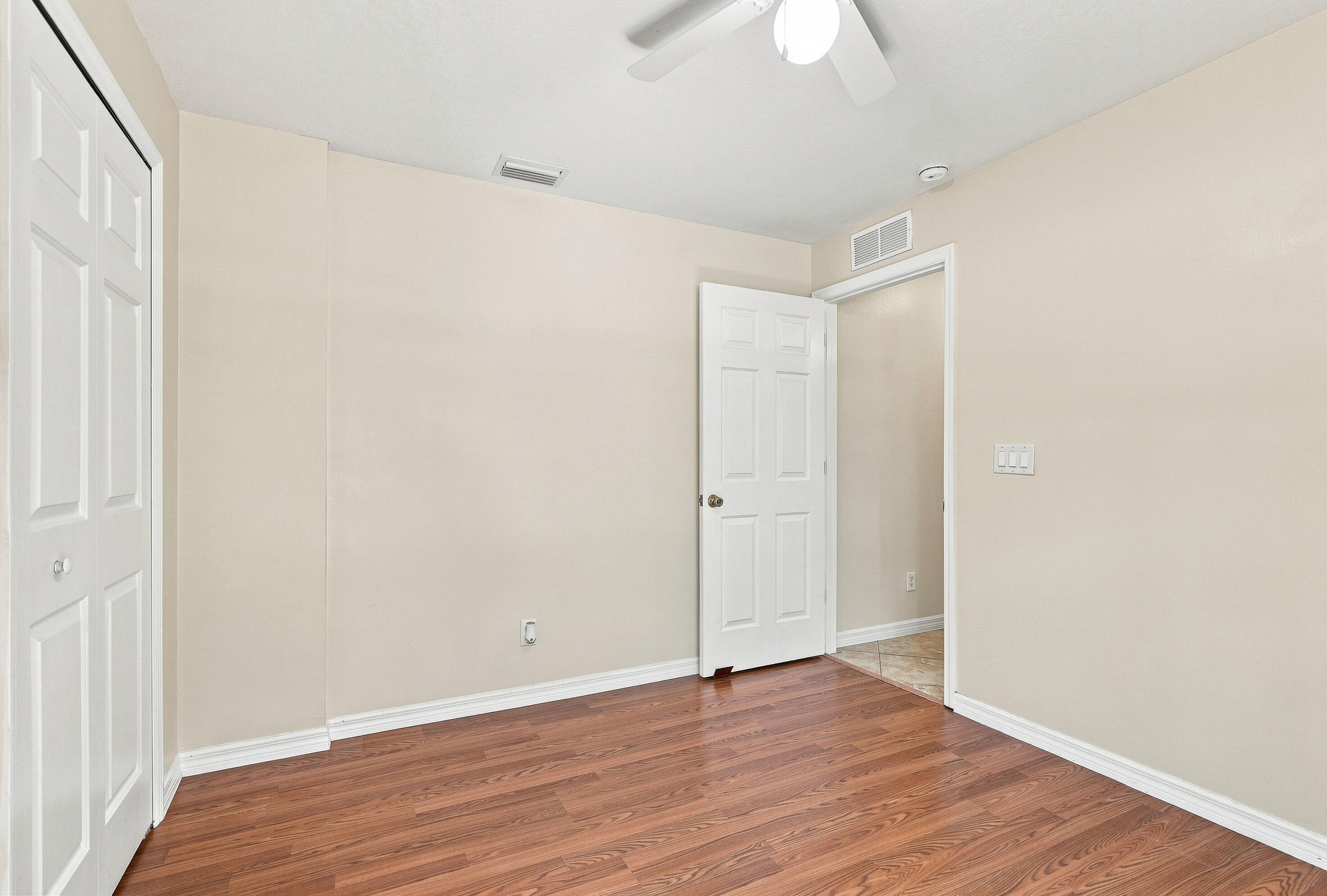 Greenleaf Cir, Vero Beach, FL 32960
