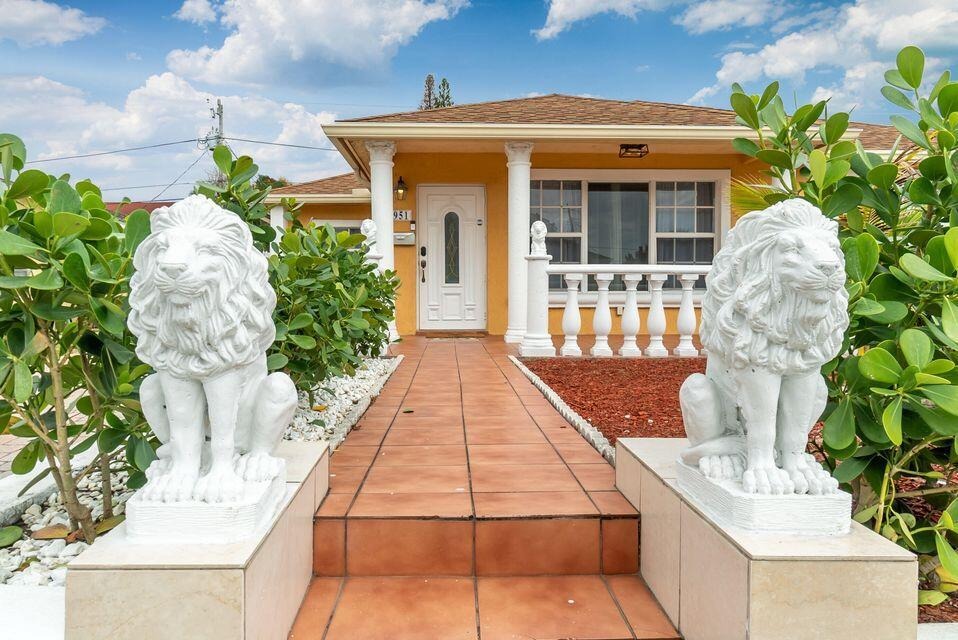 Green St, West Palm Beach, FL 33405
