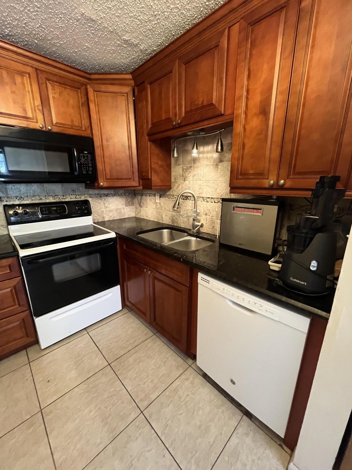 Flanders A , Delray Beach, FL 33484
