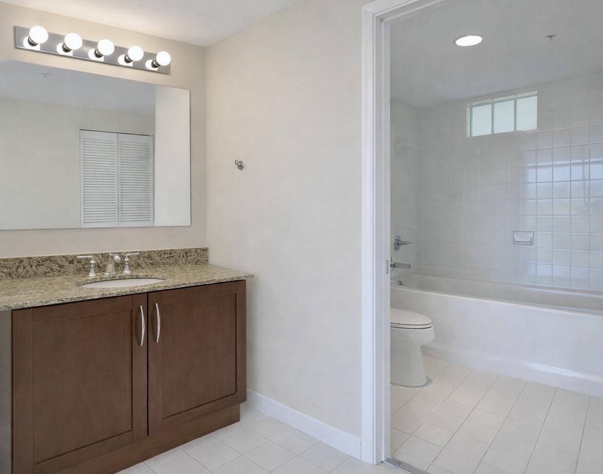 89th St, Miami, FL 33156 #1
