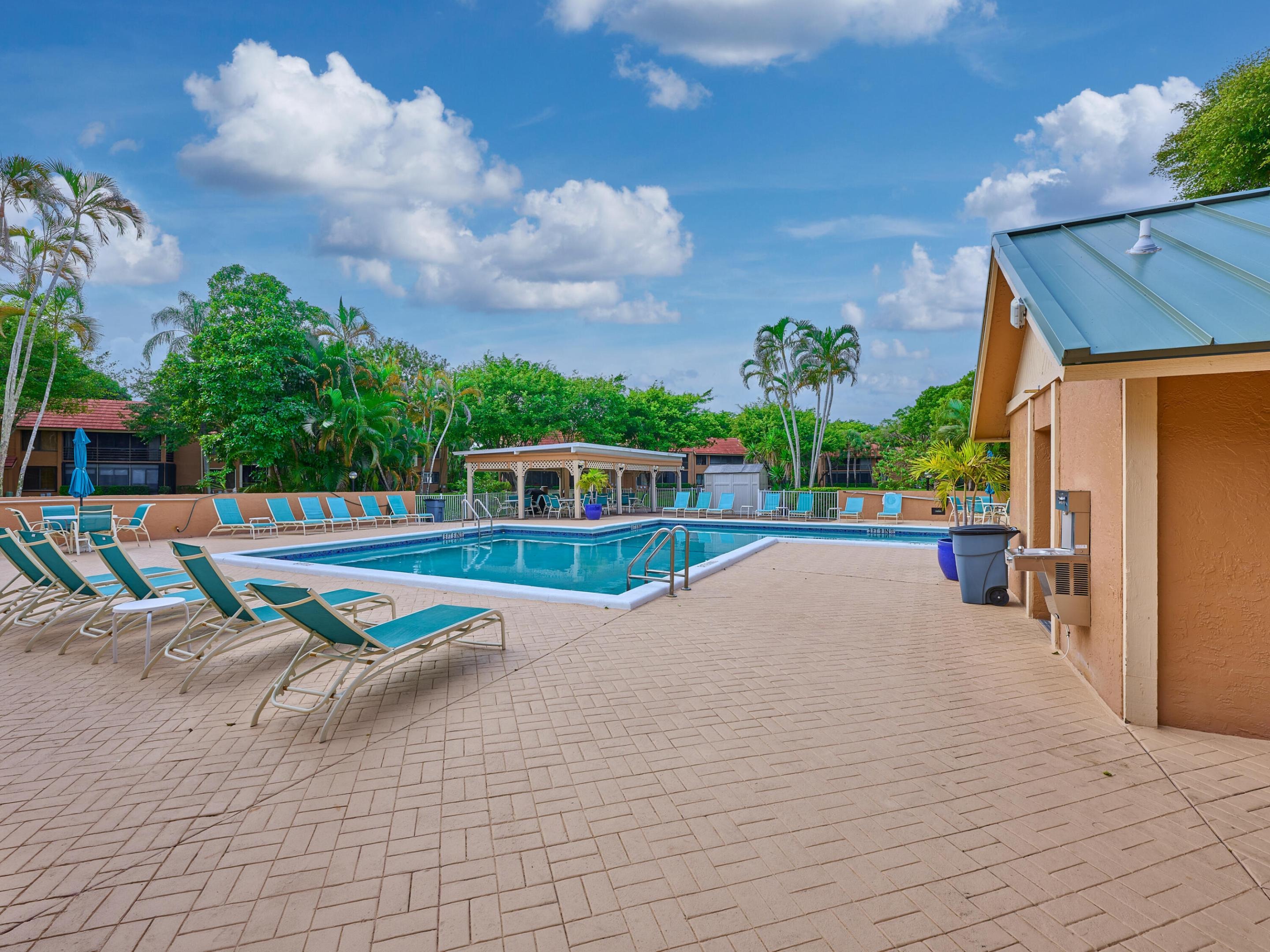 Green Lake Dr, Boynton Beach, FL 33437