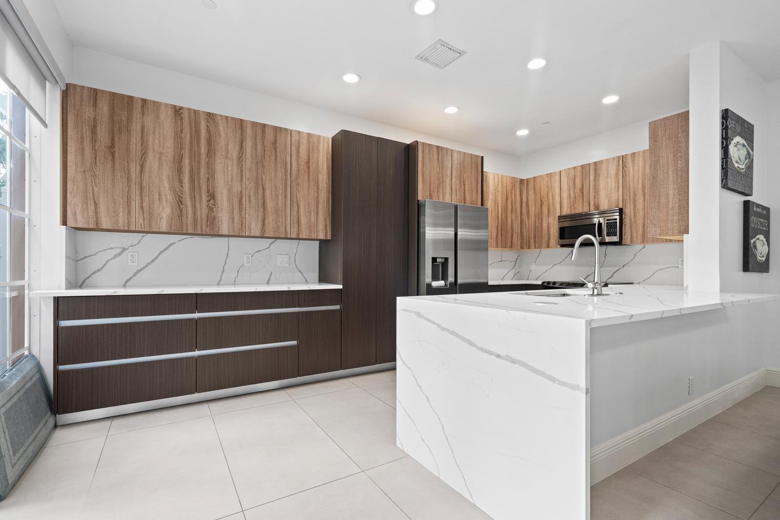 18th Ave, Fort Lauderdale, FL 33304