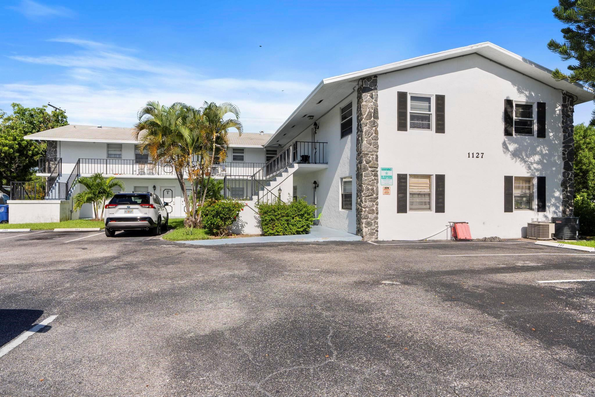 Federal Hwy, Lake Worth Beach, FL 33460