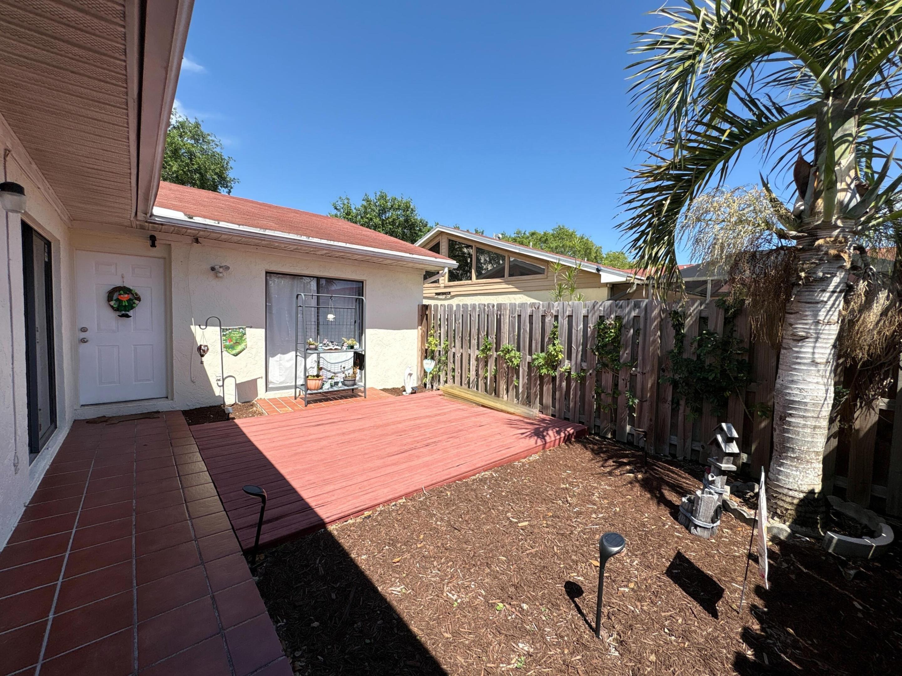 Woodstock Dr, West Palm Beach, FL 33409 #1
