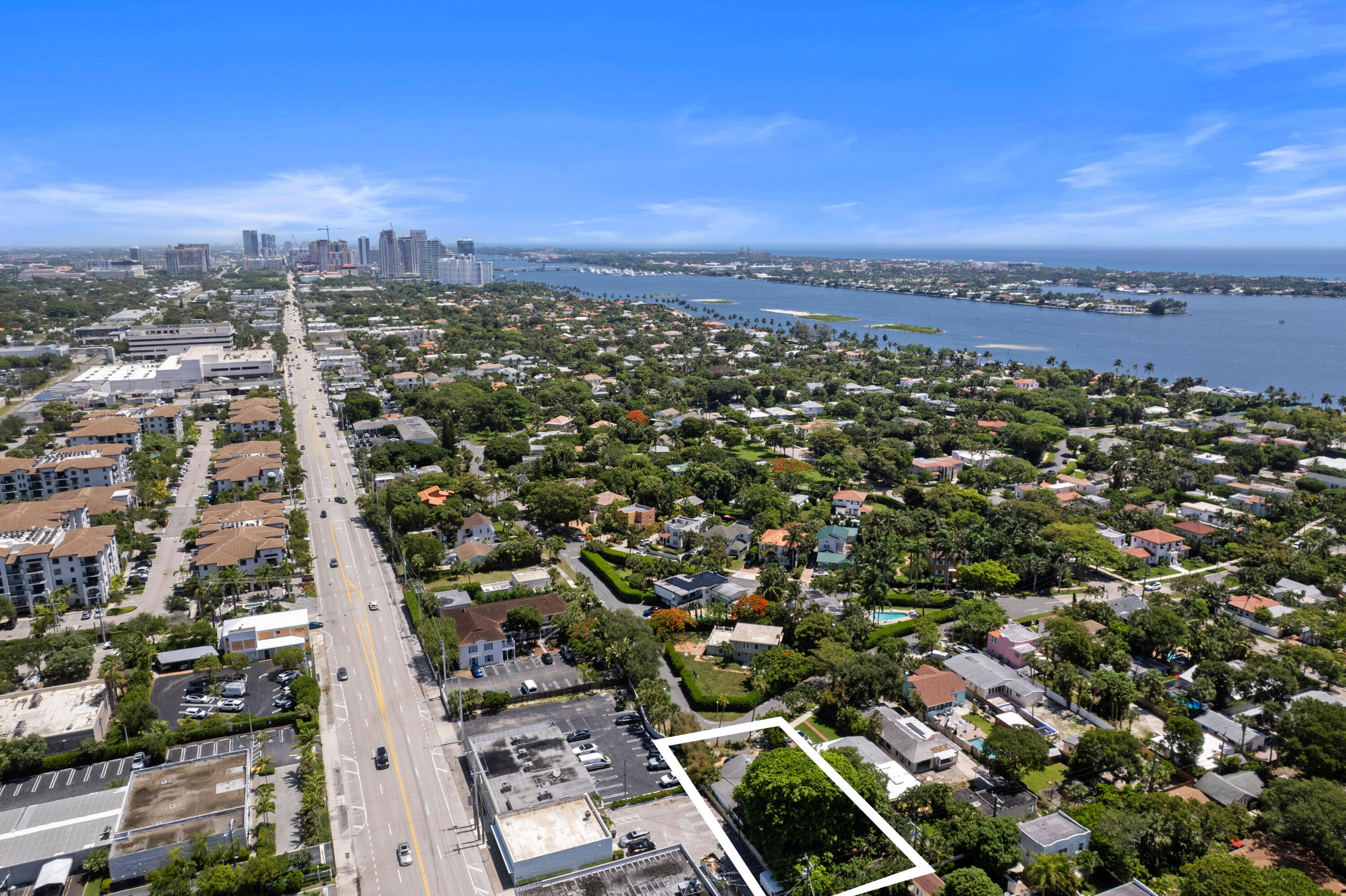 Marlborough Pl, West Palm Beach, FL 33405