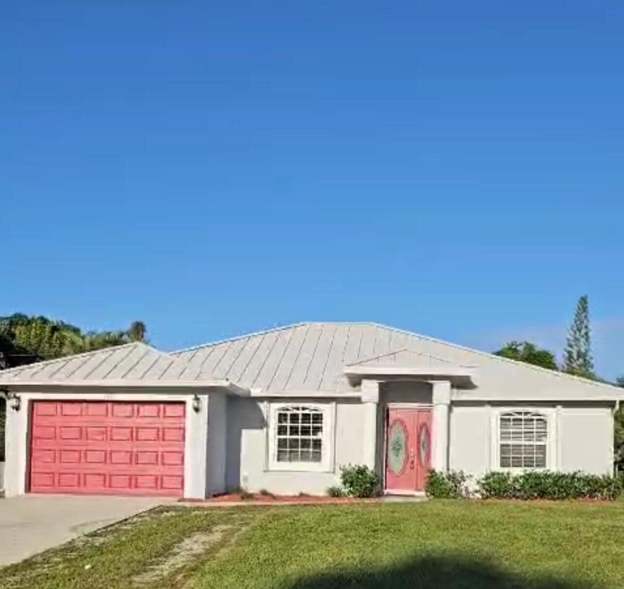 8th Ave, Vero Beach, FL 32962