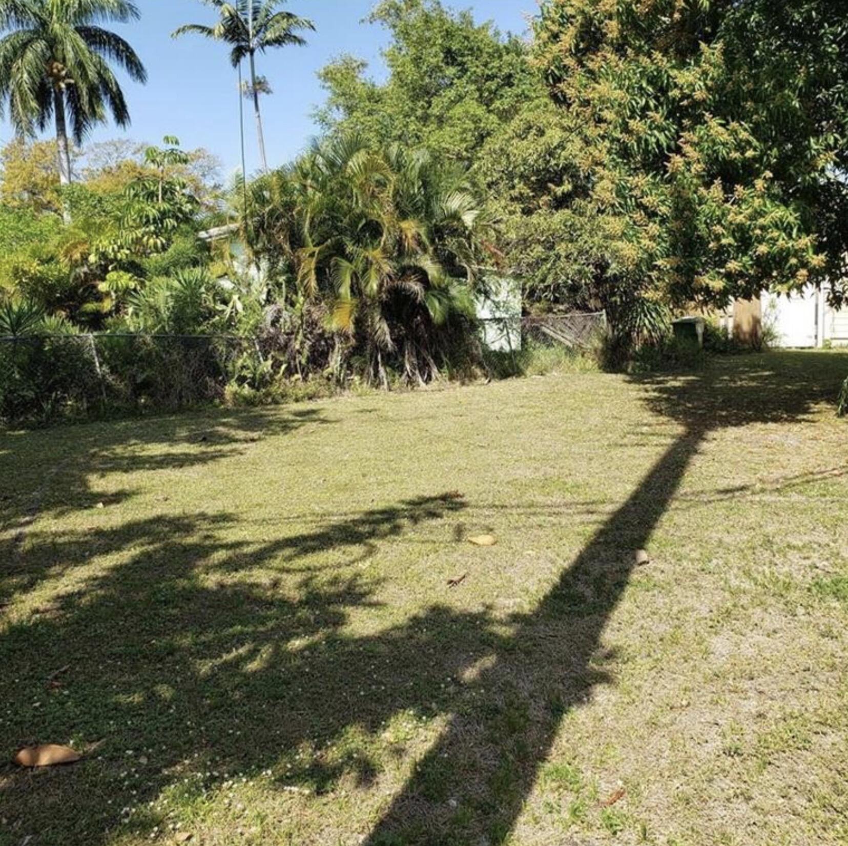 9th Ave, Wilton Manors, FL 33305