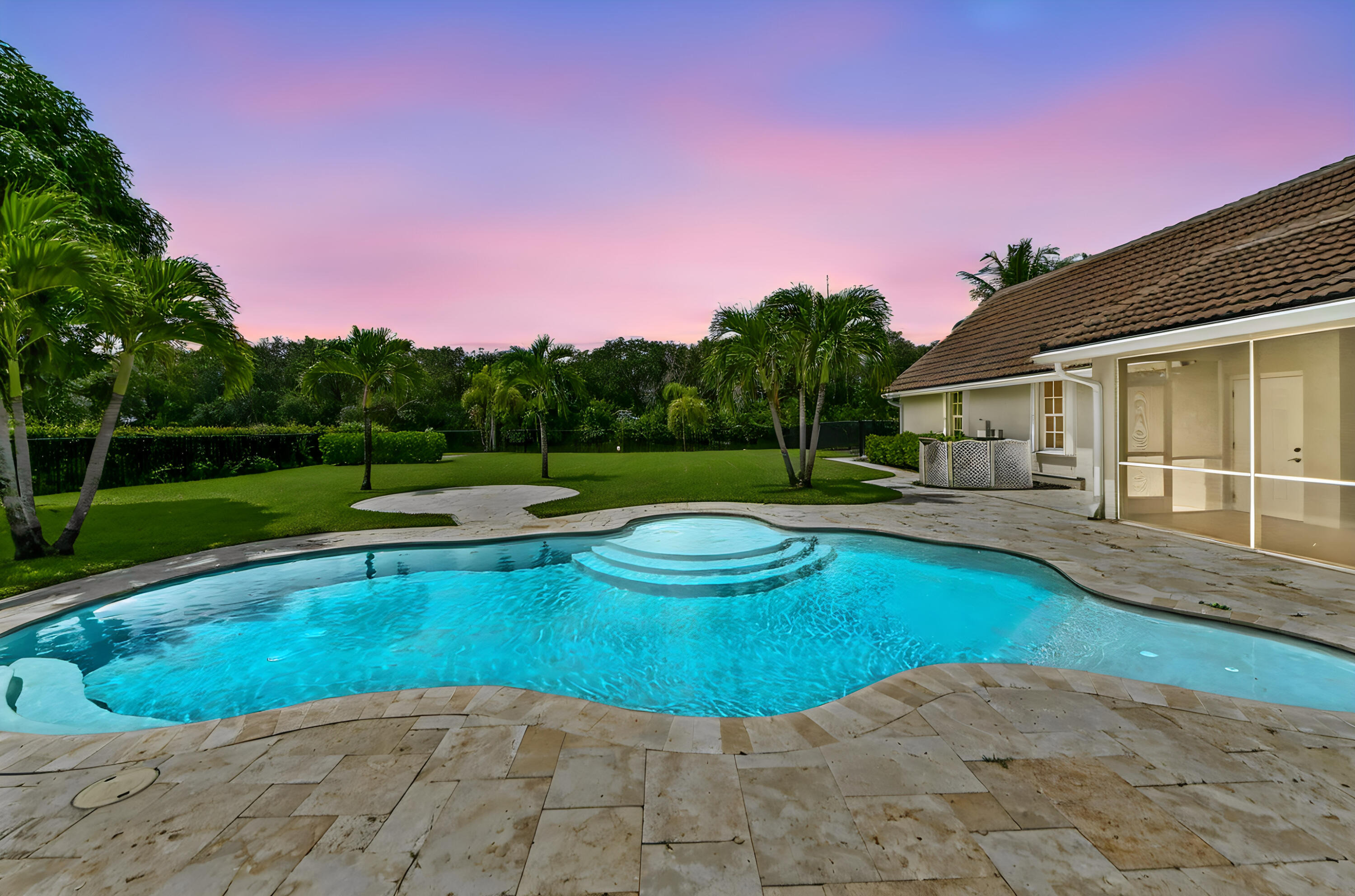 Lago Del Sol Dr, Lake Worth, FL 33449