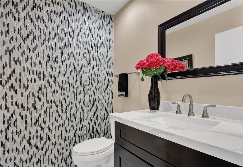 Parisian Way, Lake Worth, FL 33467