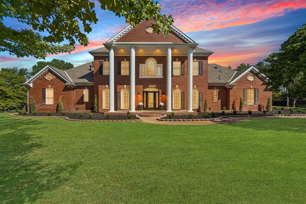 Hunters Trl, Edmond, OK 73025