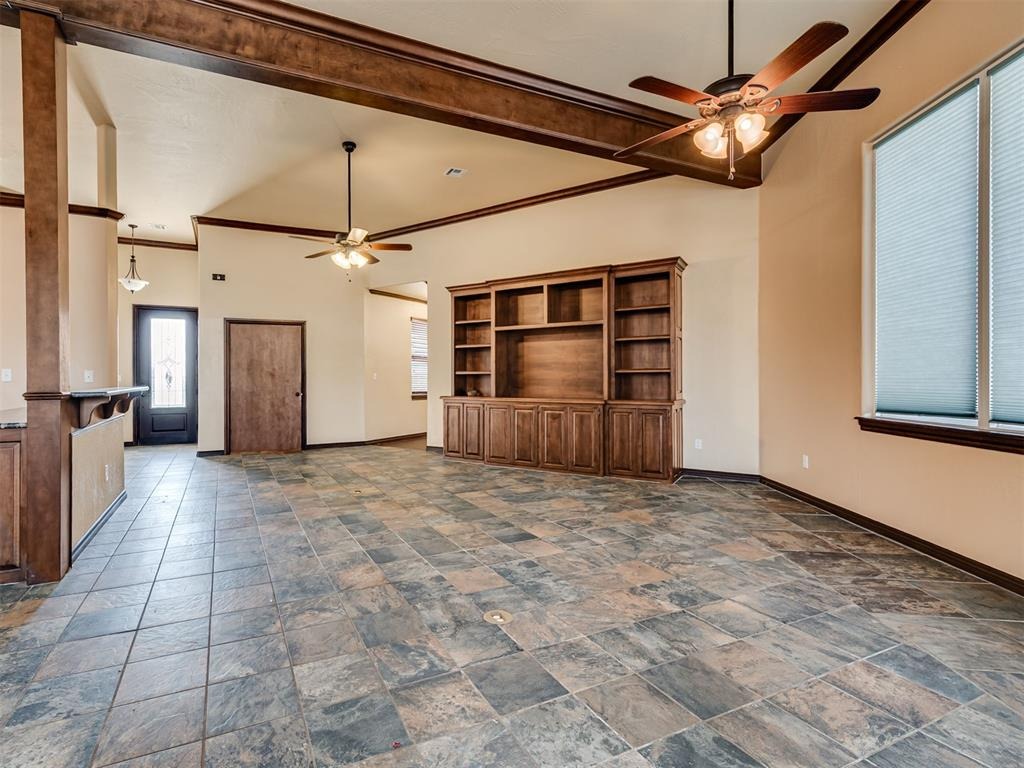 Hogan Ave, Guthrie, OK 73044