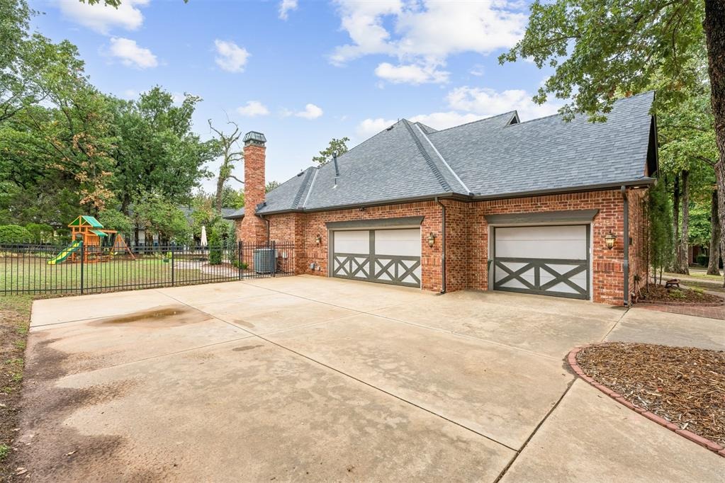 Oak Forest Rd, Edmond, OK 73025