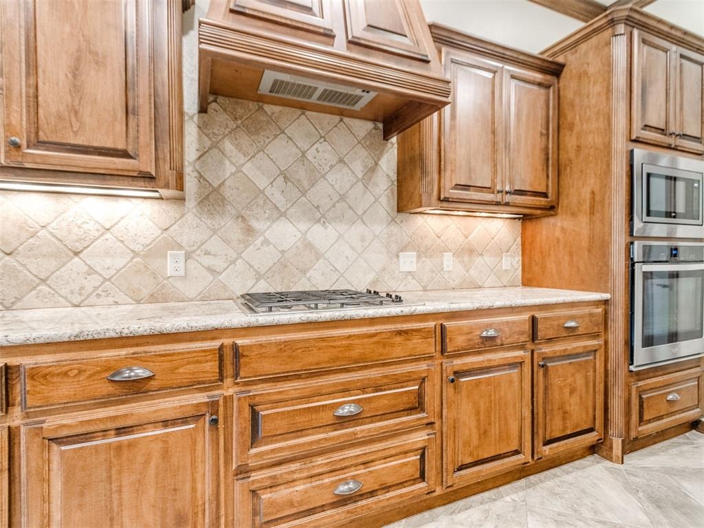 Dornick Cir, Oklahoma City, OK 73162 #1