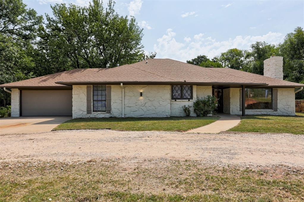 Pine St, Guthrie, OK 73044