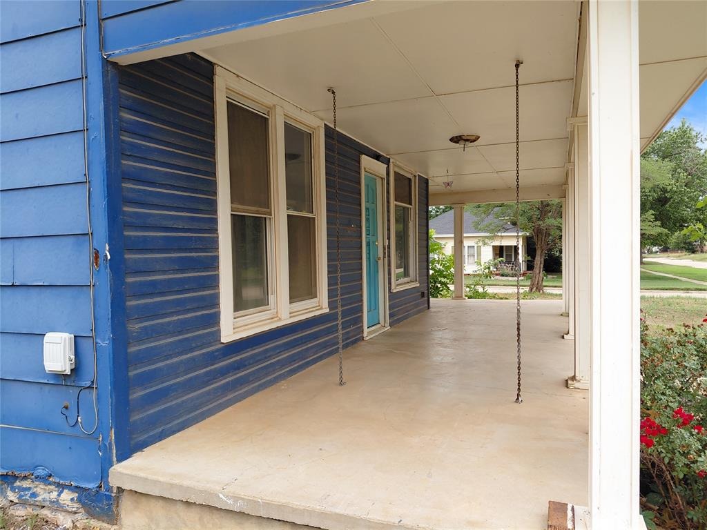 7th St, Kingfisher, OK 73750