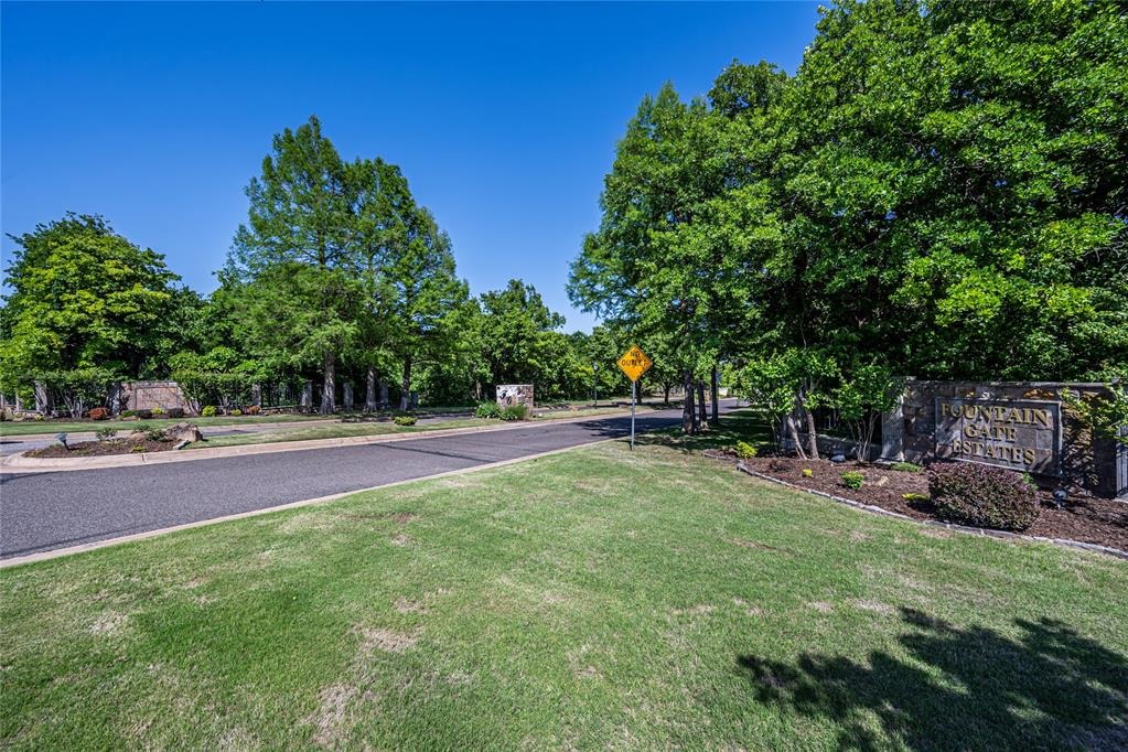 Perth Dr, Edmond, OK 73013