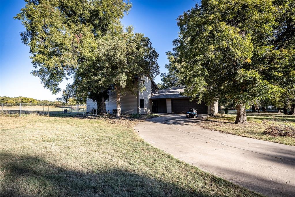 Apache Dr, Lawton, OK 73507