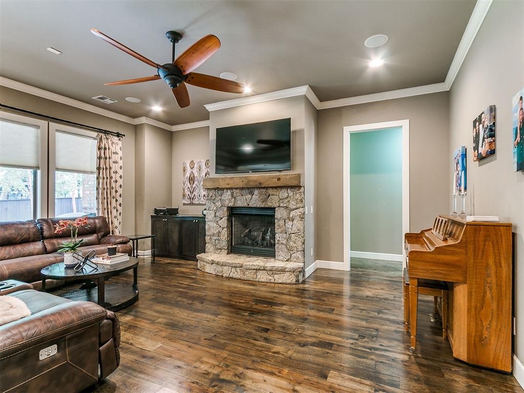 Iron Bridge Ct, Edmond, OK 73034