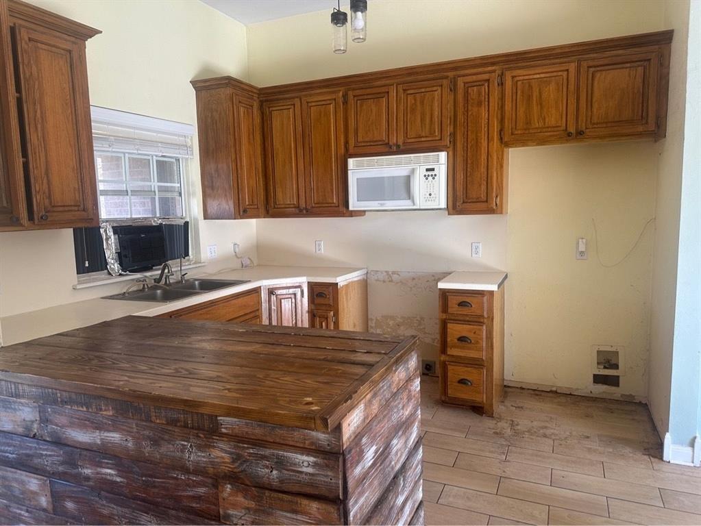 Holden Ln, Blanchard, OK 73010