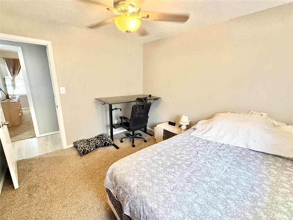 Mercury St, Altus, OK 73521