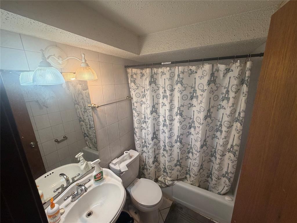 Parker Dr, Oklahoma City, OK 73135