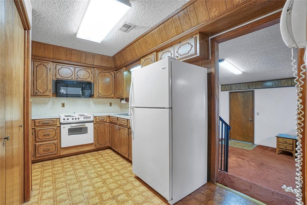 Flamingo Ln, Altus, OK 73521