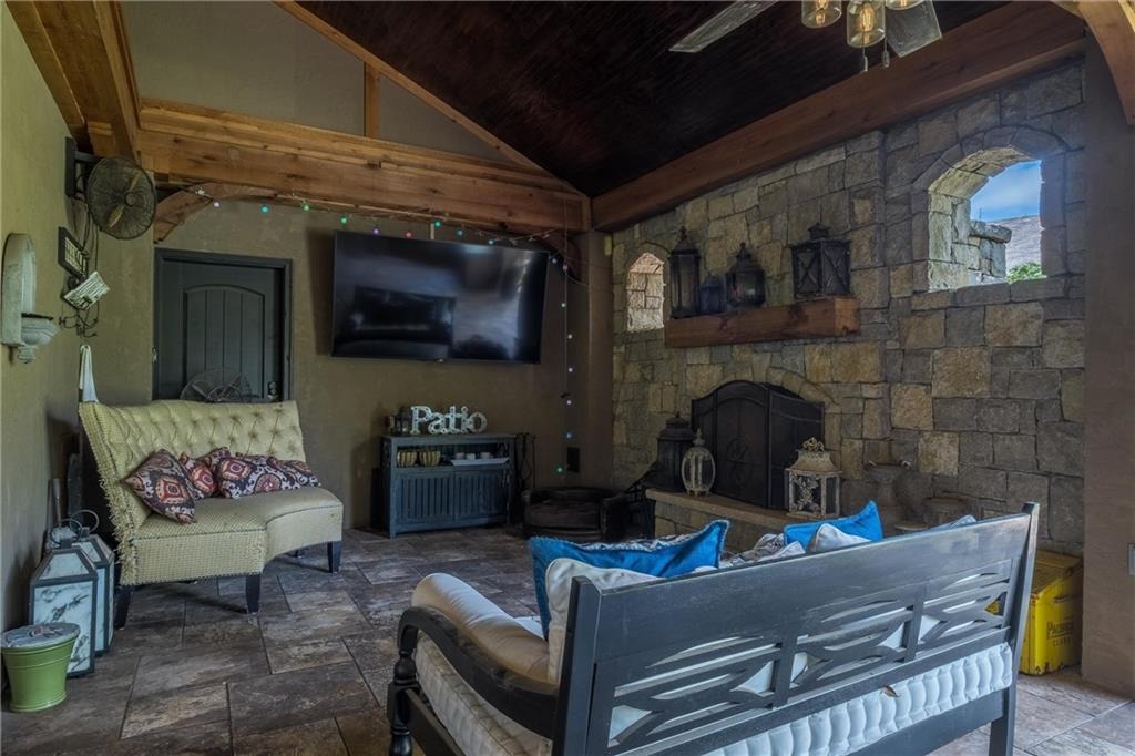 Guilford Ln, Nichols Hills, OK 73120 #1