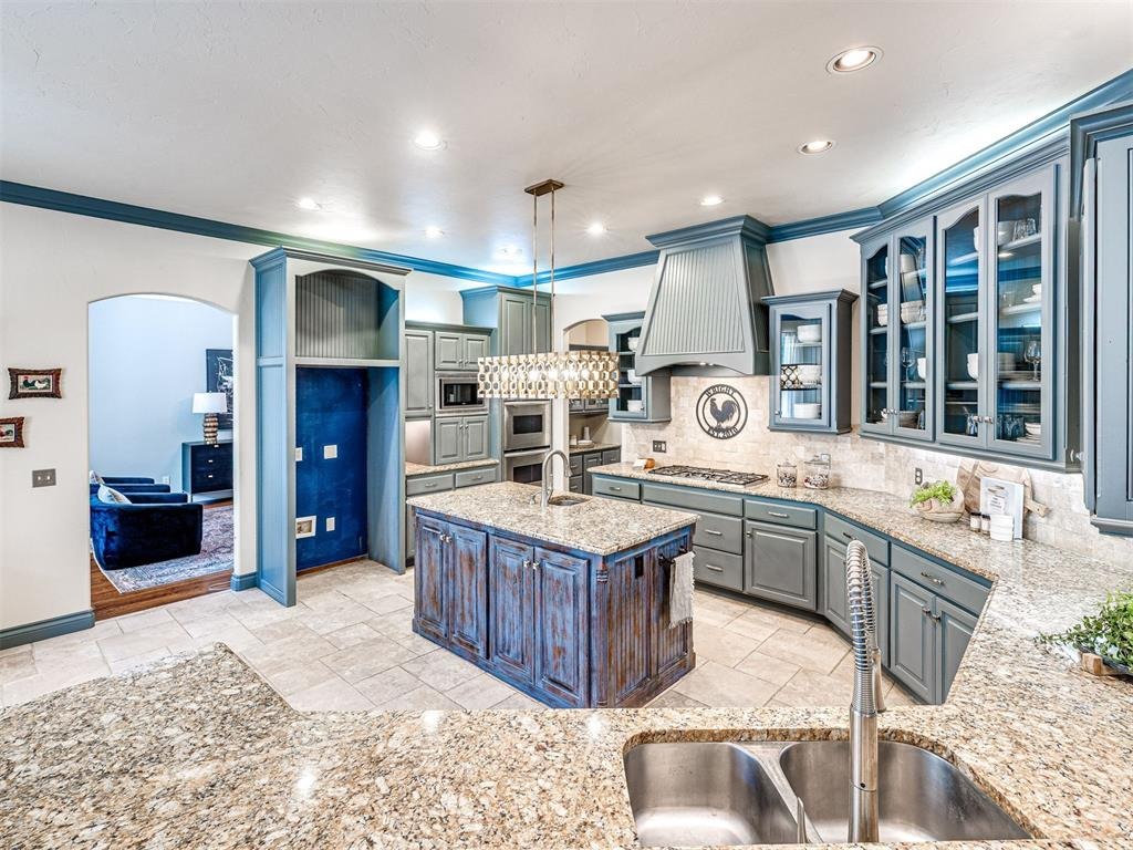 Creek Bend Rd, Edmond, OK 73003