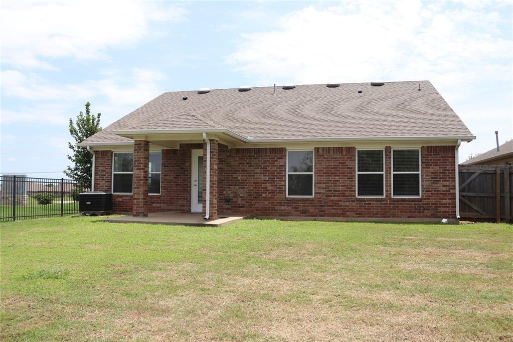 20th St, Yukon, OK 73099