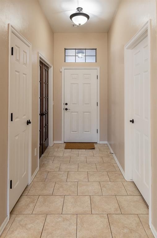Canyon Dr, Yukon, OK 73099