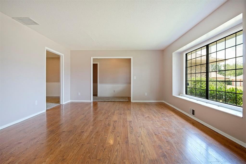 Allison Dr, Oklahoma City, OK 73112