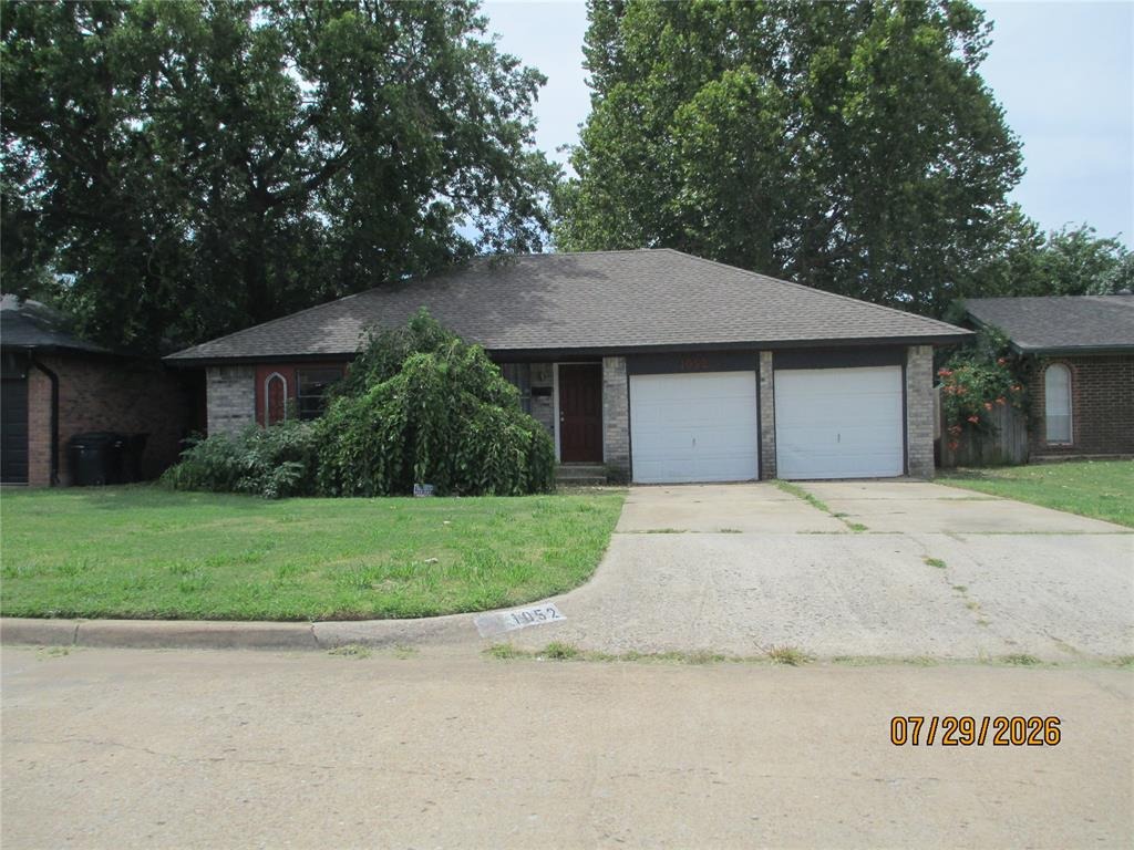 7th Pl, Moore, OK 73160