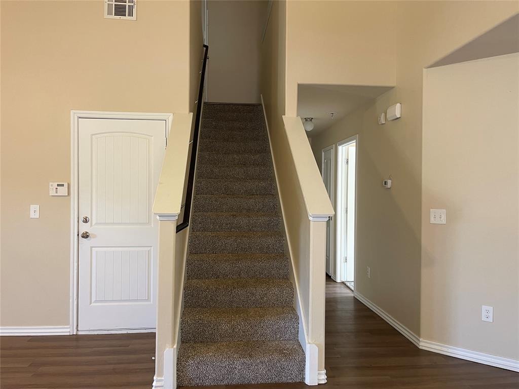 148th St, Oklahoma City, OK 73142