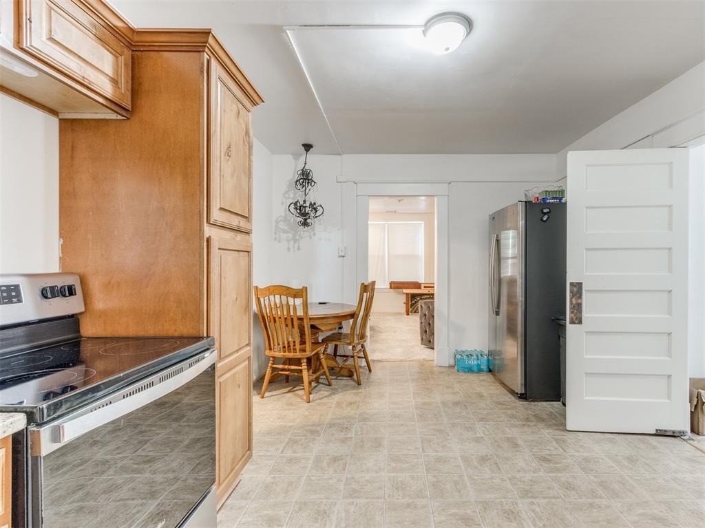 Vilas Ave, Guthrie, OK 73044