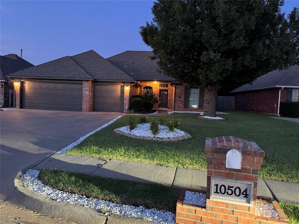 Walnut Hollow Dr, Oklahoma City, OK 73162 #1