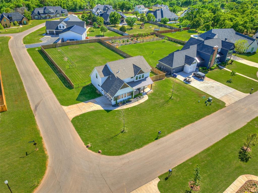 Old Farm Rd, Edmond, OK 73034