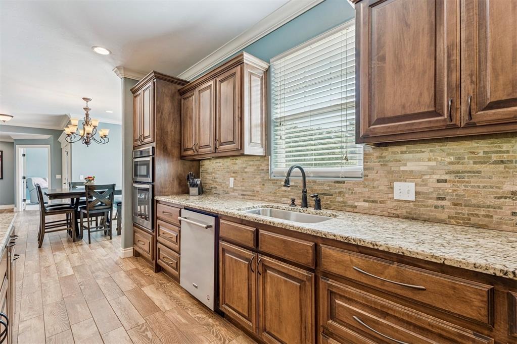 Raymond Rd, Shawnee, OK 74801
