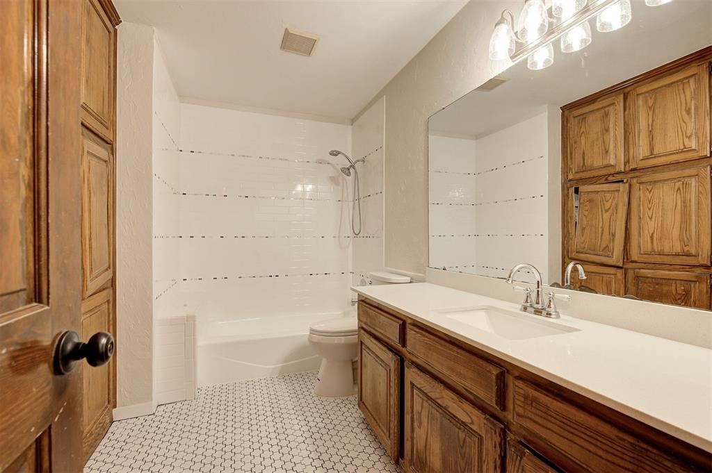 Pony Rd, Oklahoma City, OK 73134