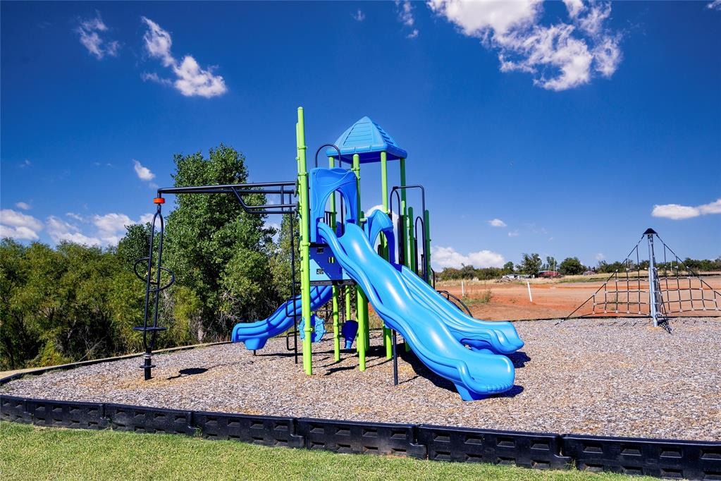 126th St, Yukon, OK 73099 #1