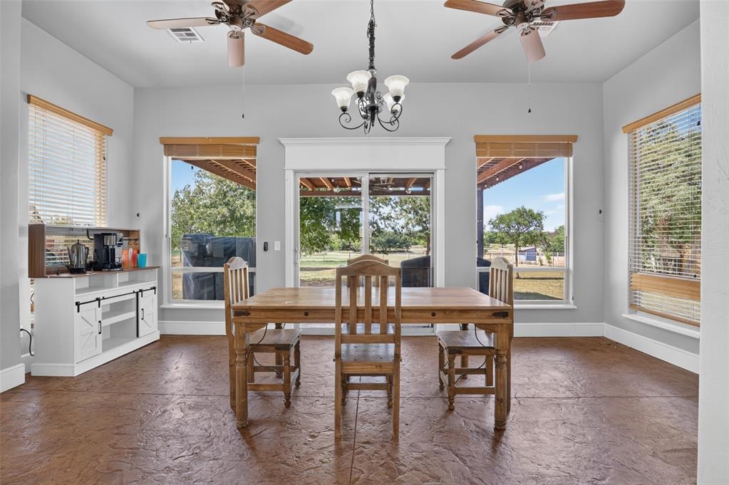Wolf Creek Ln, Cashion, OK 73016