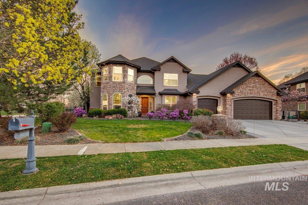 Rivers End Dr, Eagle, ID 83616