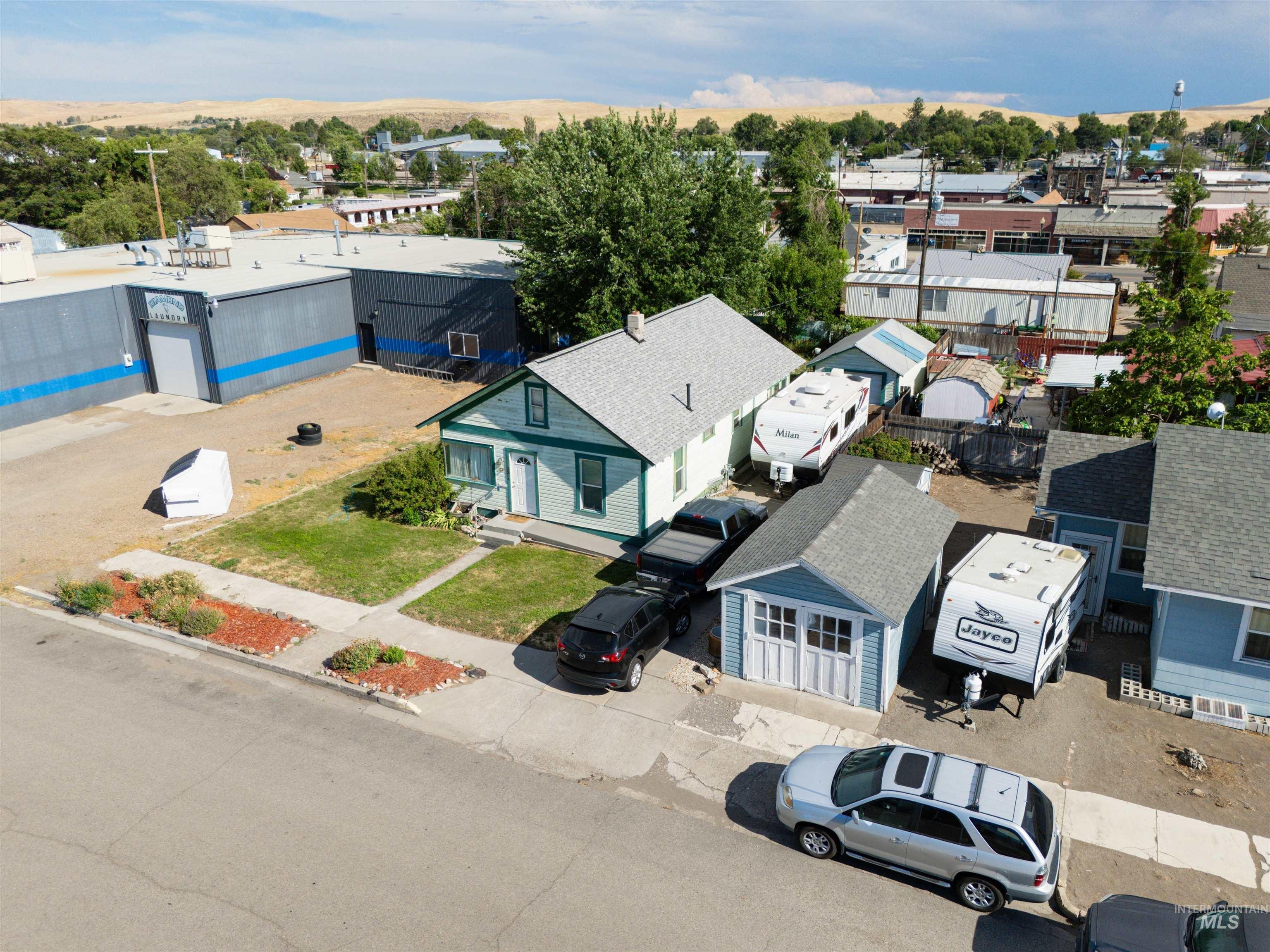 2nd Ave, Glenns Ferry, ID 83623