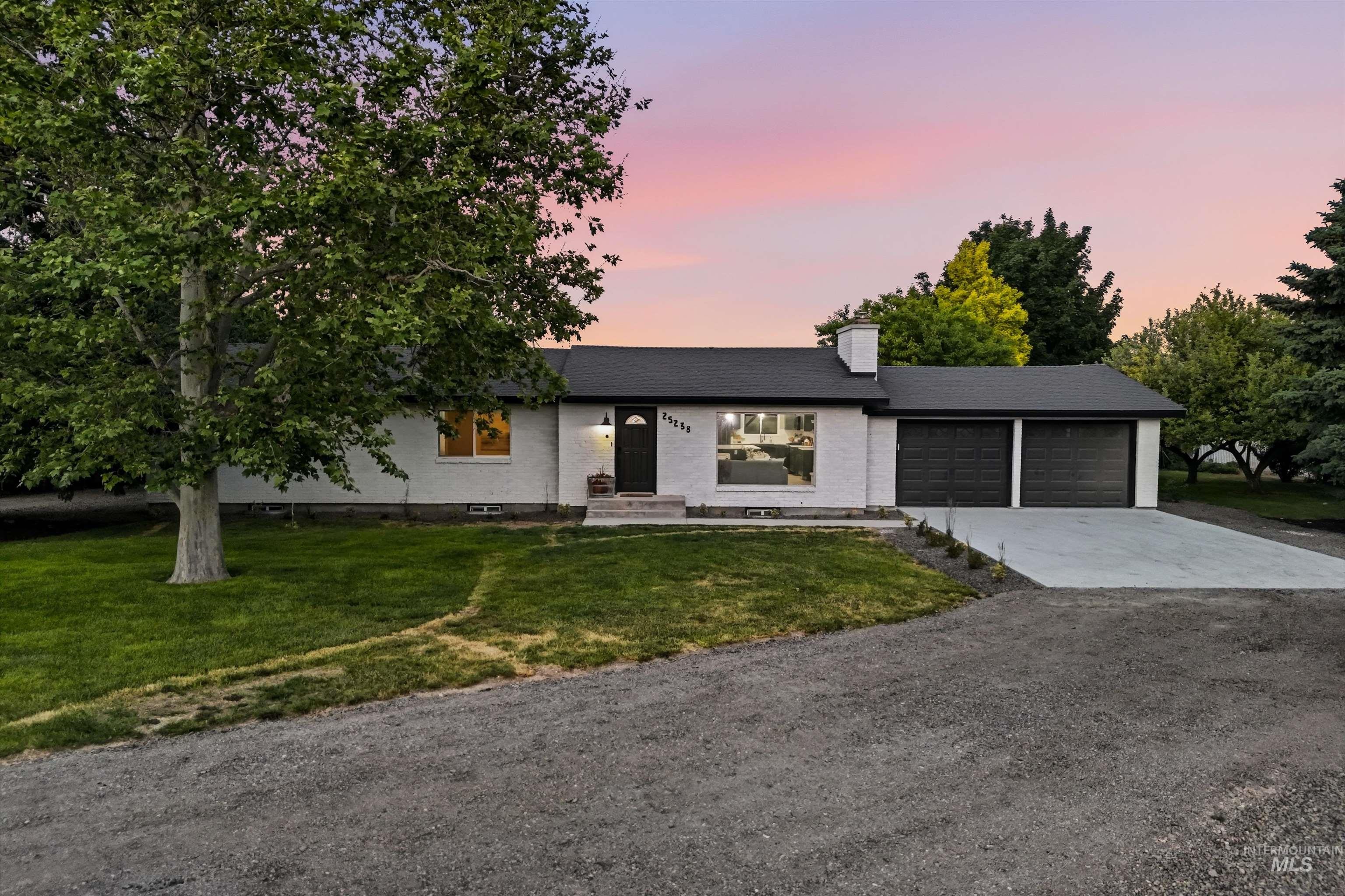 Geri Ln, Caldwell, ID 83607