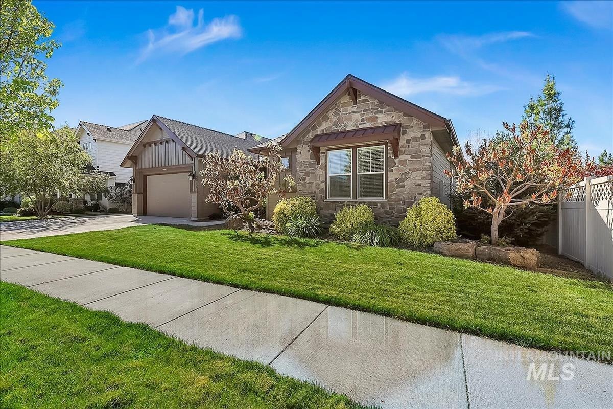 Tubac Dr, Meridian, ID 83646